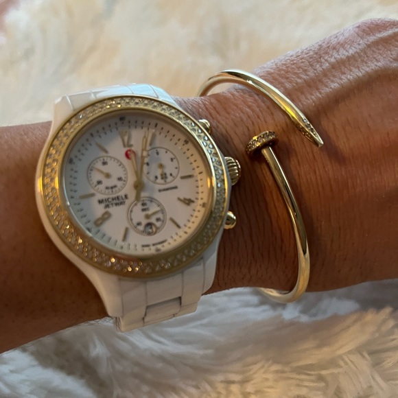 14K Gold Designer bracelet - Picture 15 of 16